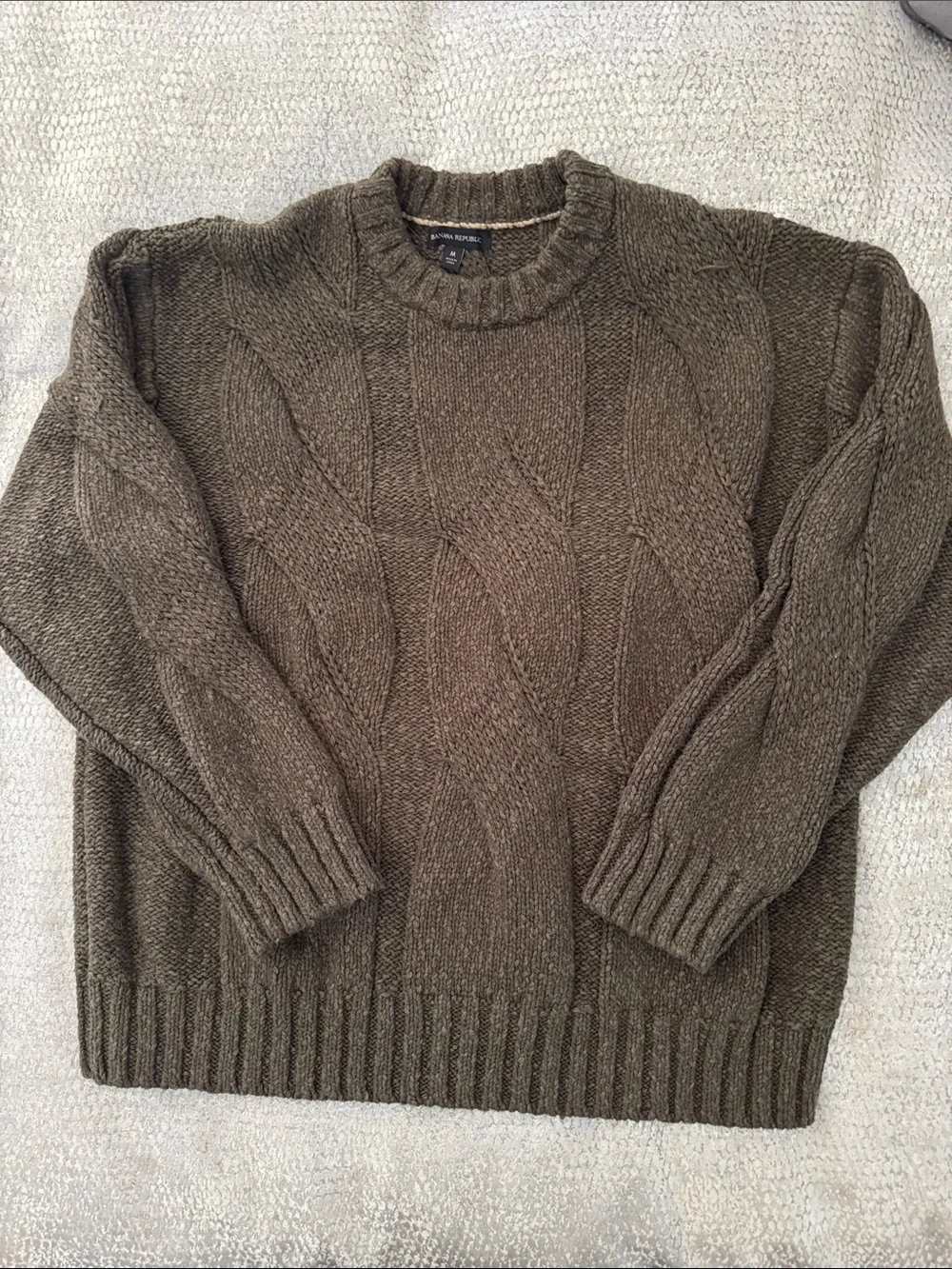 Banana Republic Olive Crewneck Cable Knit Sweater